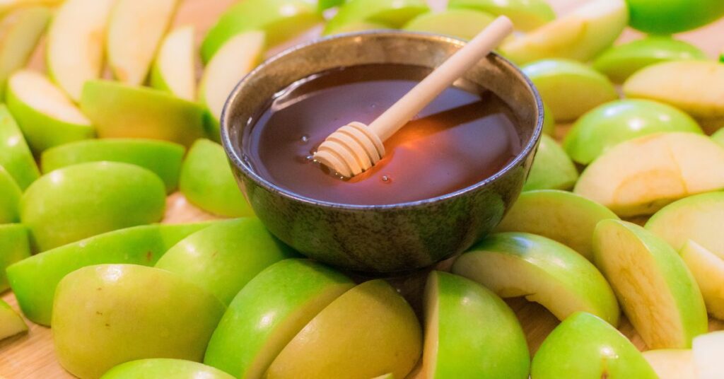 Where to Find Ingredients For Your Rosh Hashanah Dinner in Miami