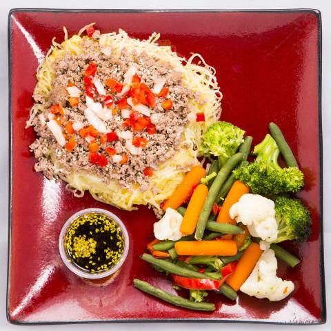 Pasta with steamed vegetables